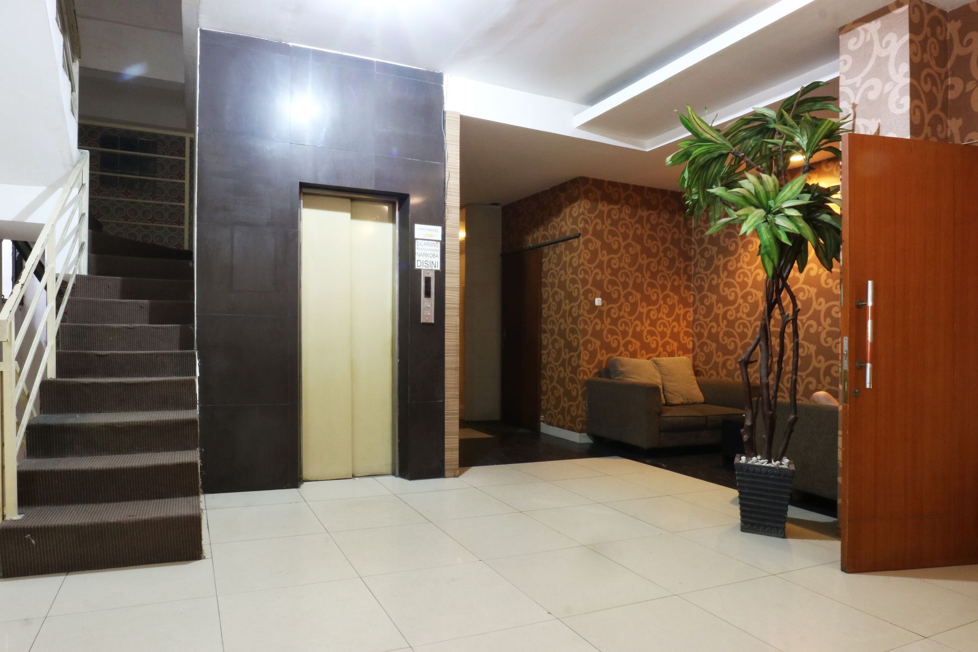 Penthouse Hotel Джакарта Экстерьер фото